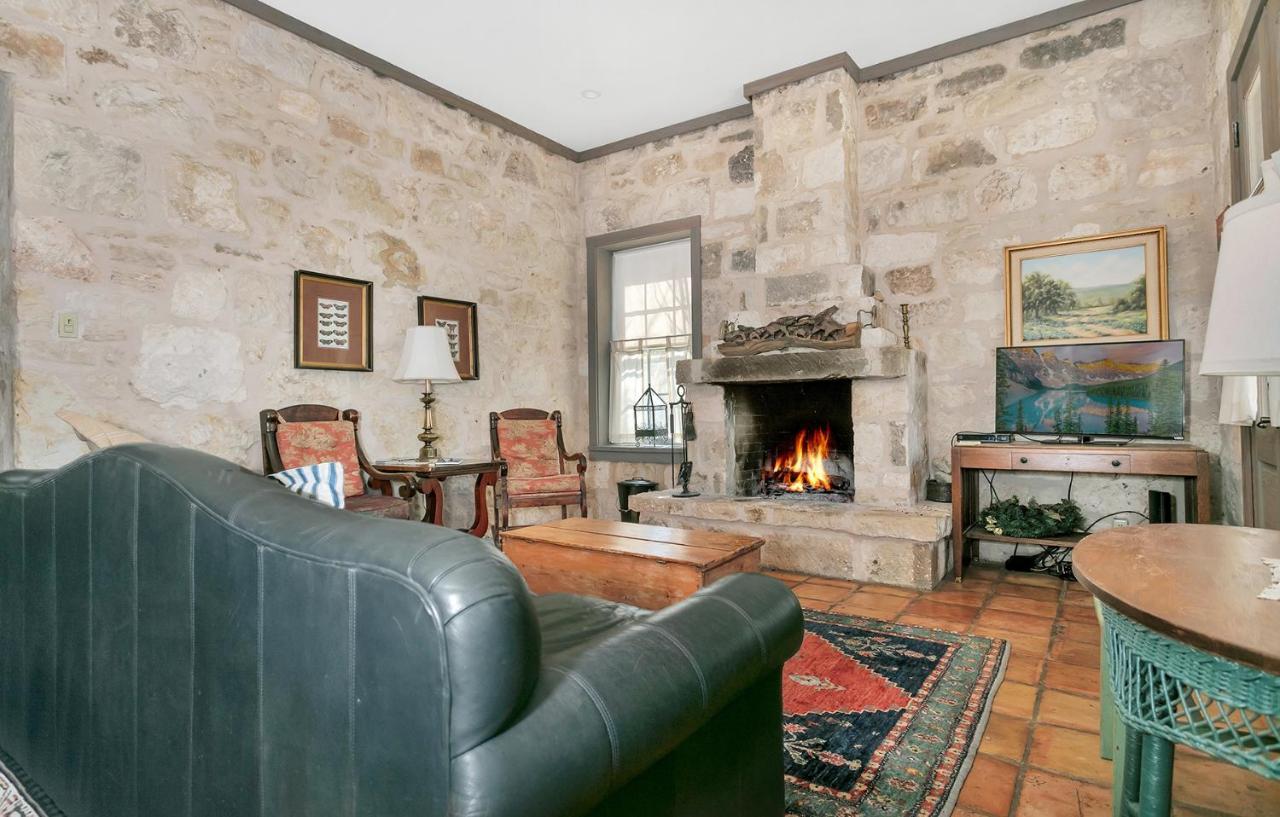Adams Travis - 1B1Ba, Pet Friendly With Fee, Walk To Main Villa Fredericksburg Buitenkant foto